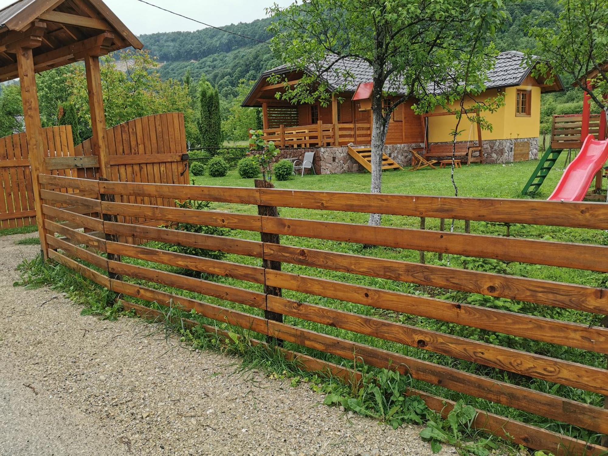 Bihać Wooden House Ripacヴィラ エクステリア 写真
